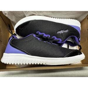 NIB Women’s Bowling Shoes Size 7.5 KR Strikeforce Glitz Black/Purple